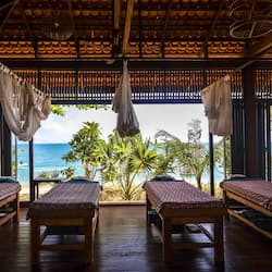 Hot tub, body treatments, aromatherapy, Thai massages, sports massages