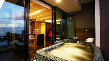 Presidential Suite 2 Bedroom - Free Daily Minibar | Bathroom