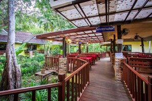 Café da manhã, almoço e jantar