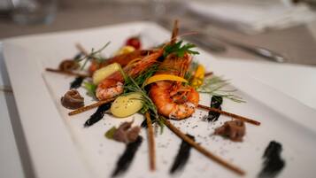 3 Restaurants, Frühstück, Mittagessen, Abendessen, italienische Küche