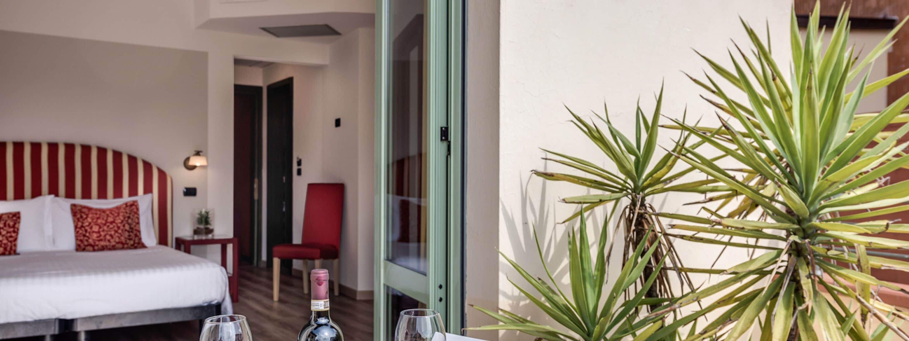 superior double room, balcony | 1 bedroom, minibar, in-room safe, soundproofing