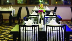 Food court - The City Hotel (Istanbul)