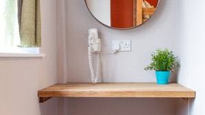Room - Hillspring Lodge (London)