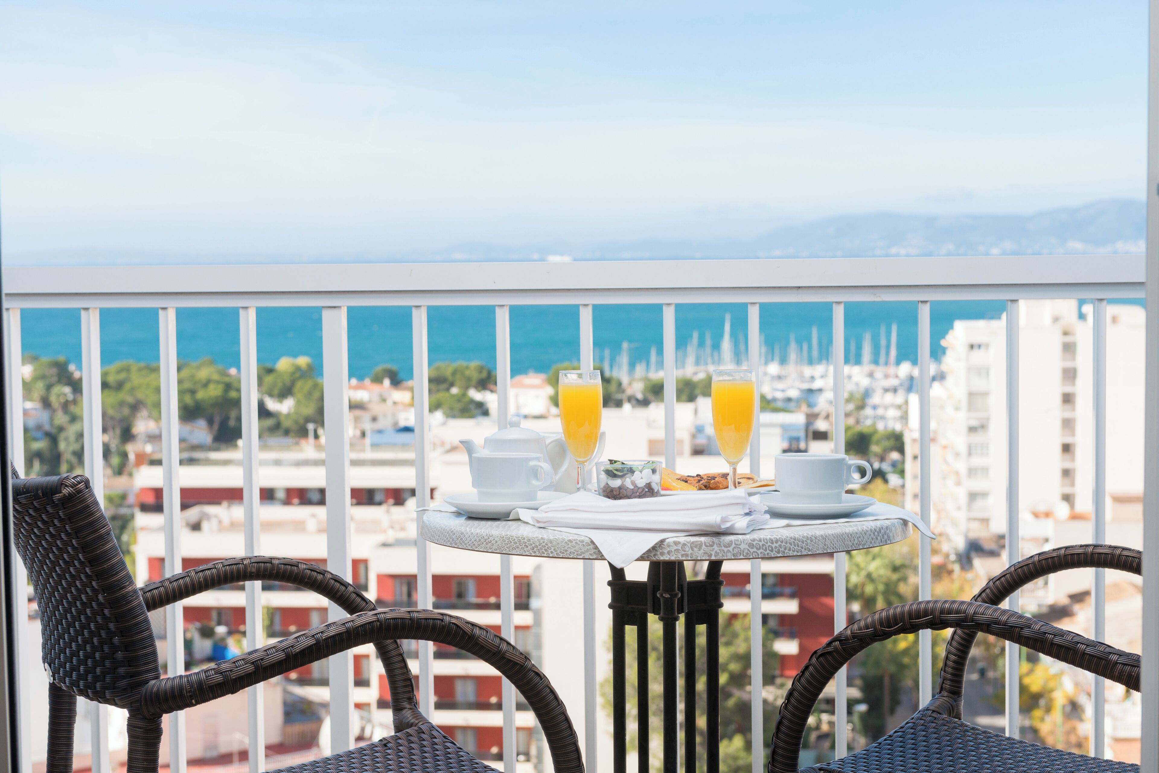 Minibar, in-room safe, desk, blackout drapes