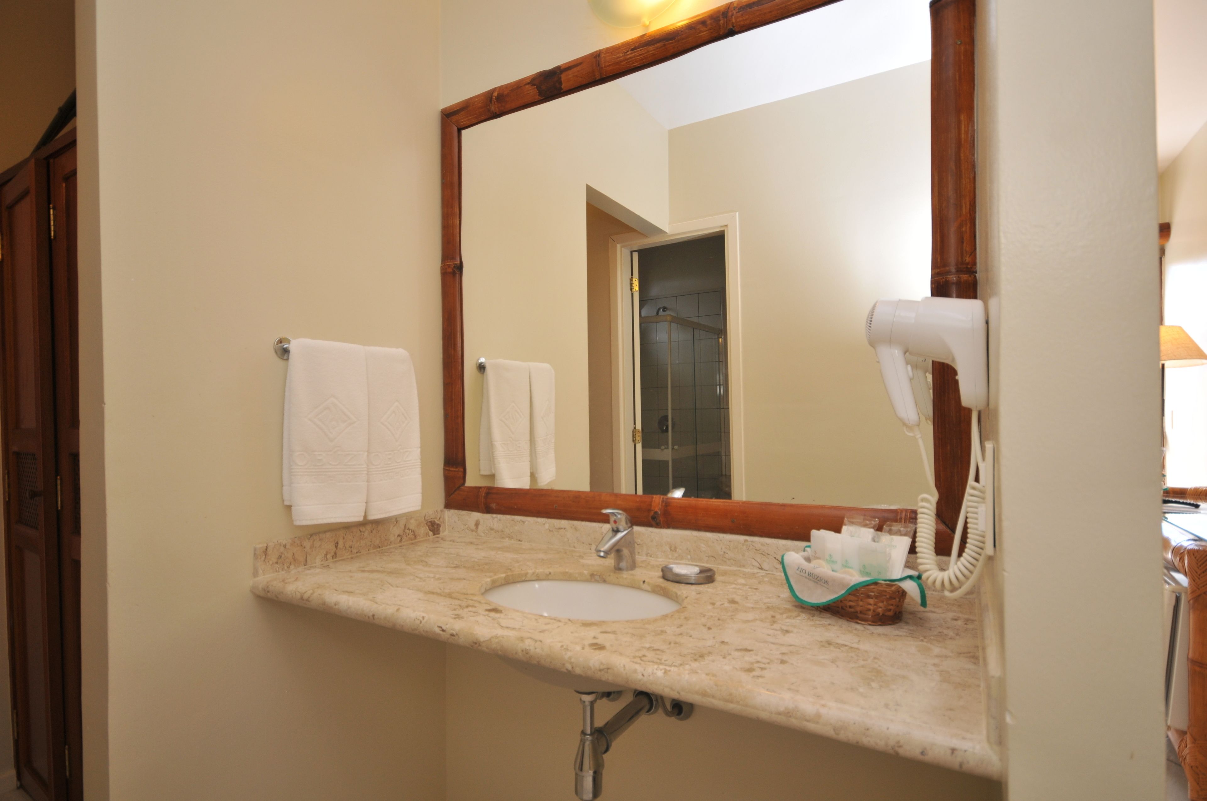 family room, 2 bedrooms, non smoking, connecting rooms | 1 bedroom, minibar, in-room safe, blackout curtains