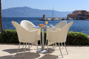Outdoor dining - Pastura (Postira)