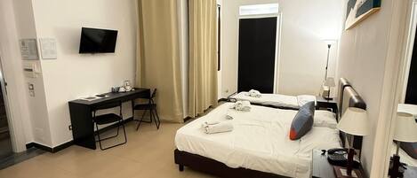 Minibar, coffre-fort, système d’insonorisation, accès au Wi-Fi (inclus)