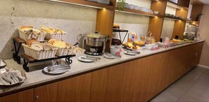 Desayuno completo incluido todos los días