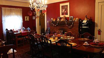 Free daily full breakfast