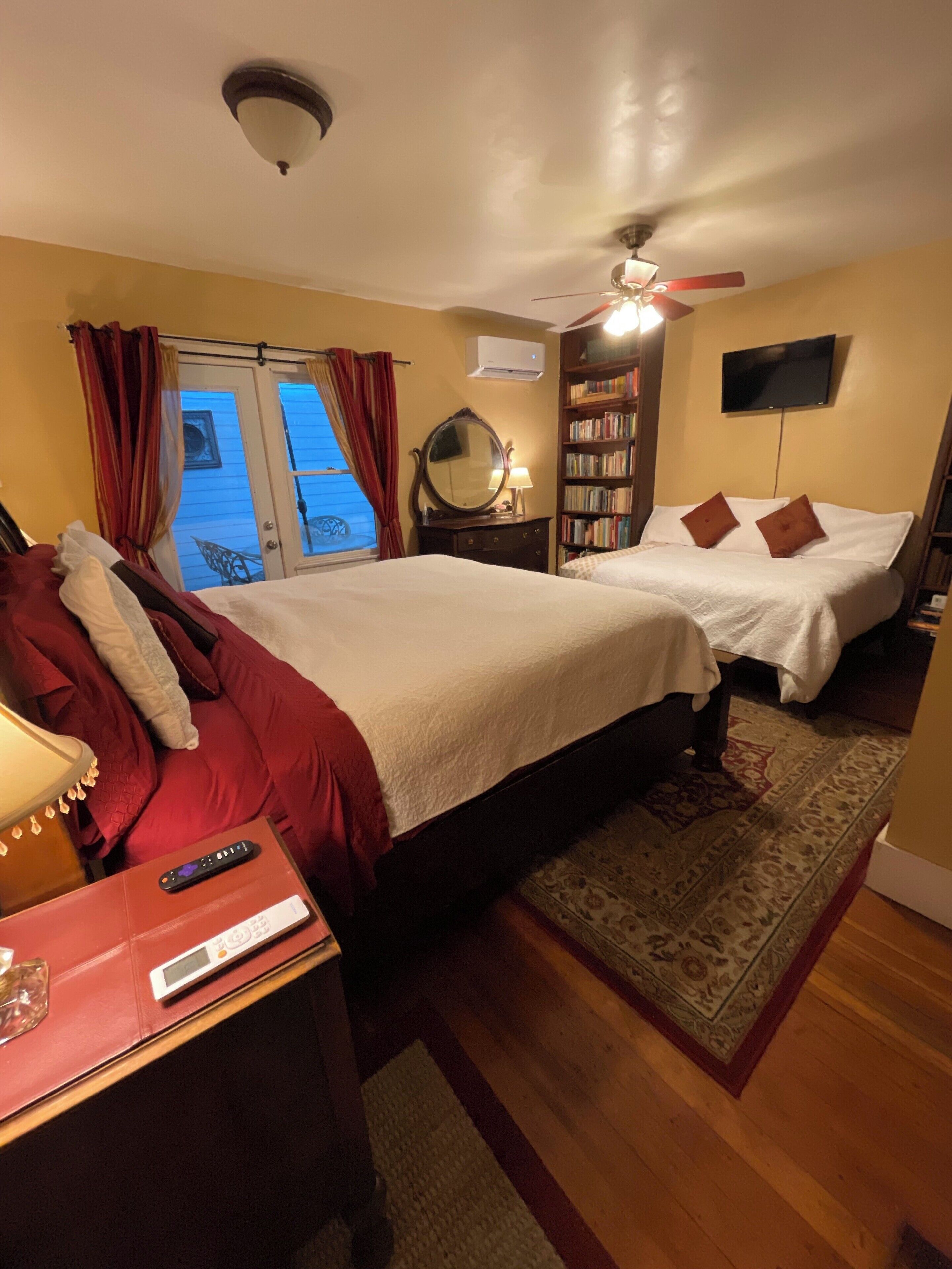 Room, Multiple Beds, Balcony (Stirling)