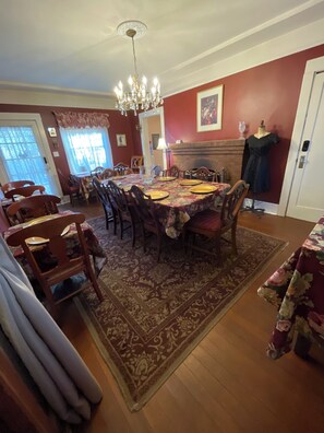 Free daily full breakfast 