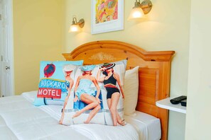 Room, 1 Queen Bed, Private Bathroom | Premium bedding, individually decorated, individually furnished