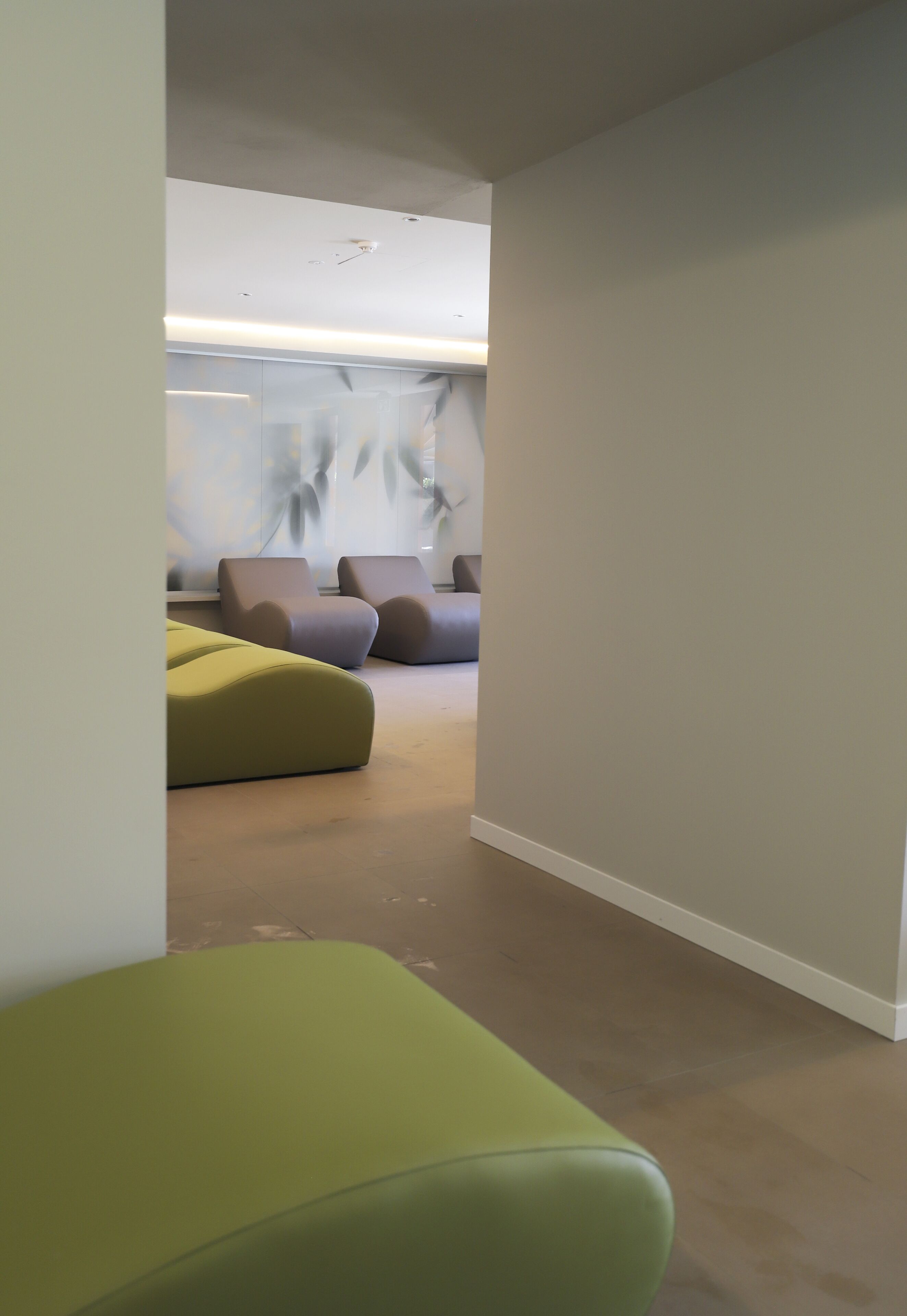 body treatments, body wraps, body scrubs, facials