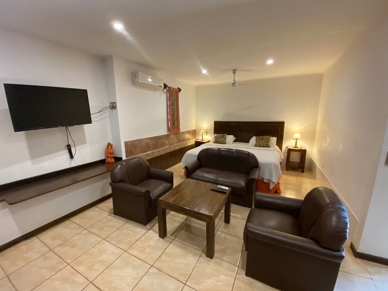 standard quadruple room | minibar, in-room safe, blackout curtains, free wifi