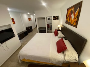 Minibar, in-room safe, blackout drapes, free WiFi - Boutique Hotel Delafonte (Puerto Iguazú)