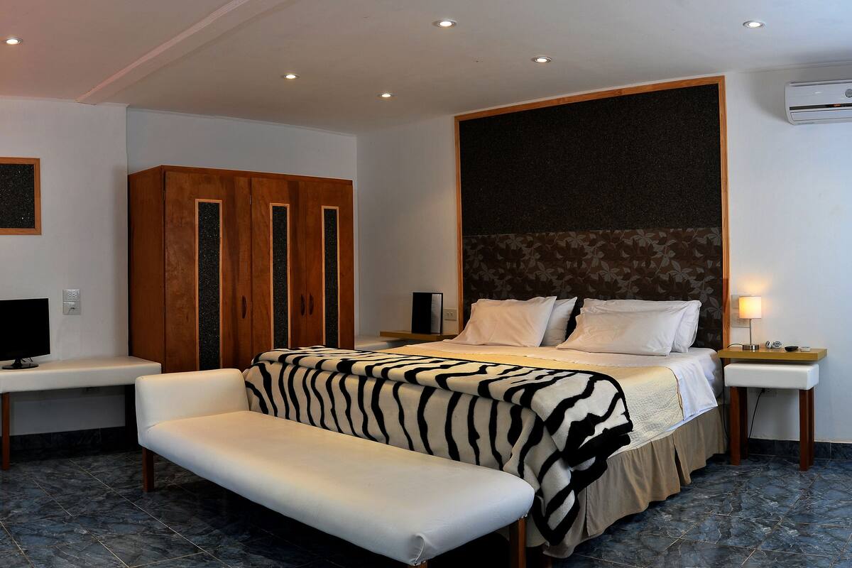 Superior Double Room | Minibar, in-room safe, blackout curtains, free WiFi