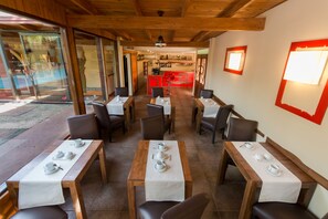 Free daily full breakfast  - Boutique Hotel Delafonte (Puerto Iguazú)