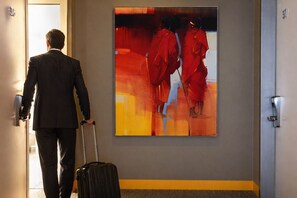 1 dormitori, minibar, caixa forta a l'habitació i escriptori 