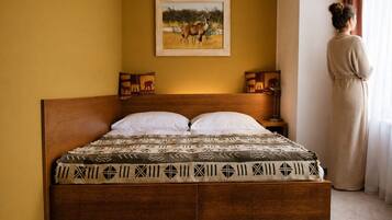 1 chambre, minibar, coffres-forts dans les chambres, bureau