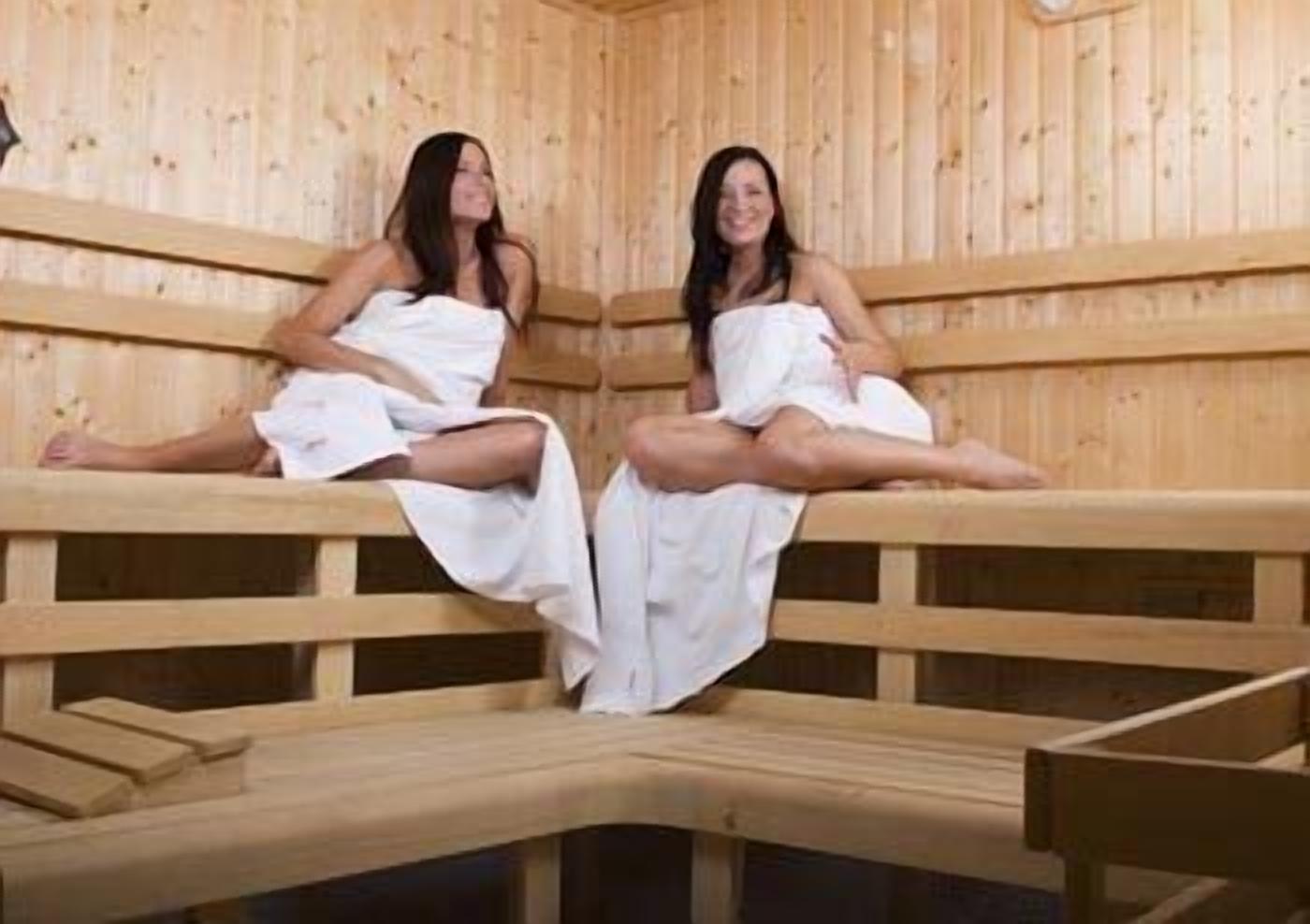 sauna, hot tub, steam room, turkish bath/hammam, body treatments