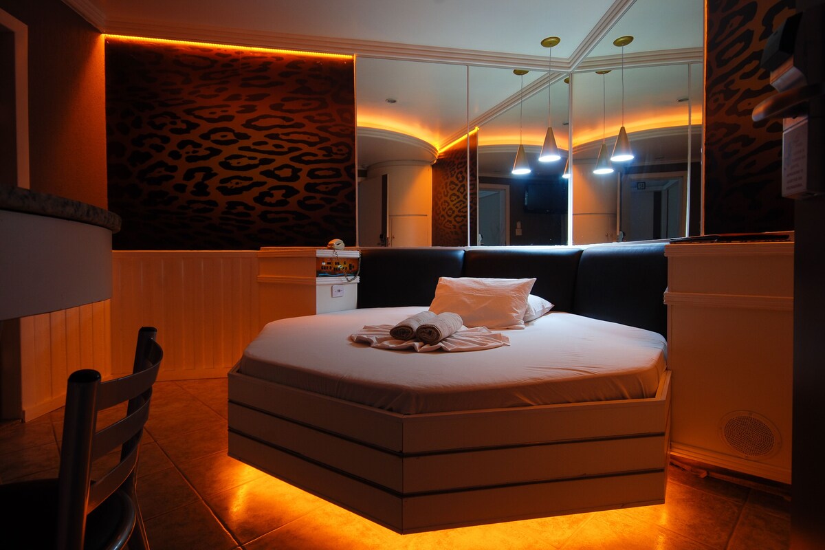 Blackout curtains, free WiFi, bed sheets