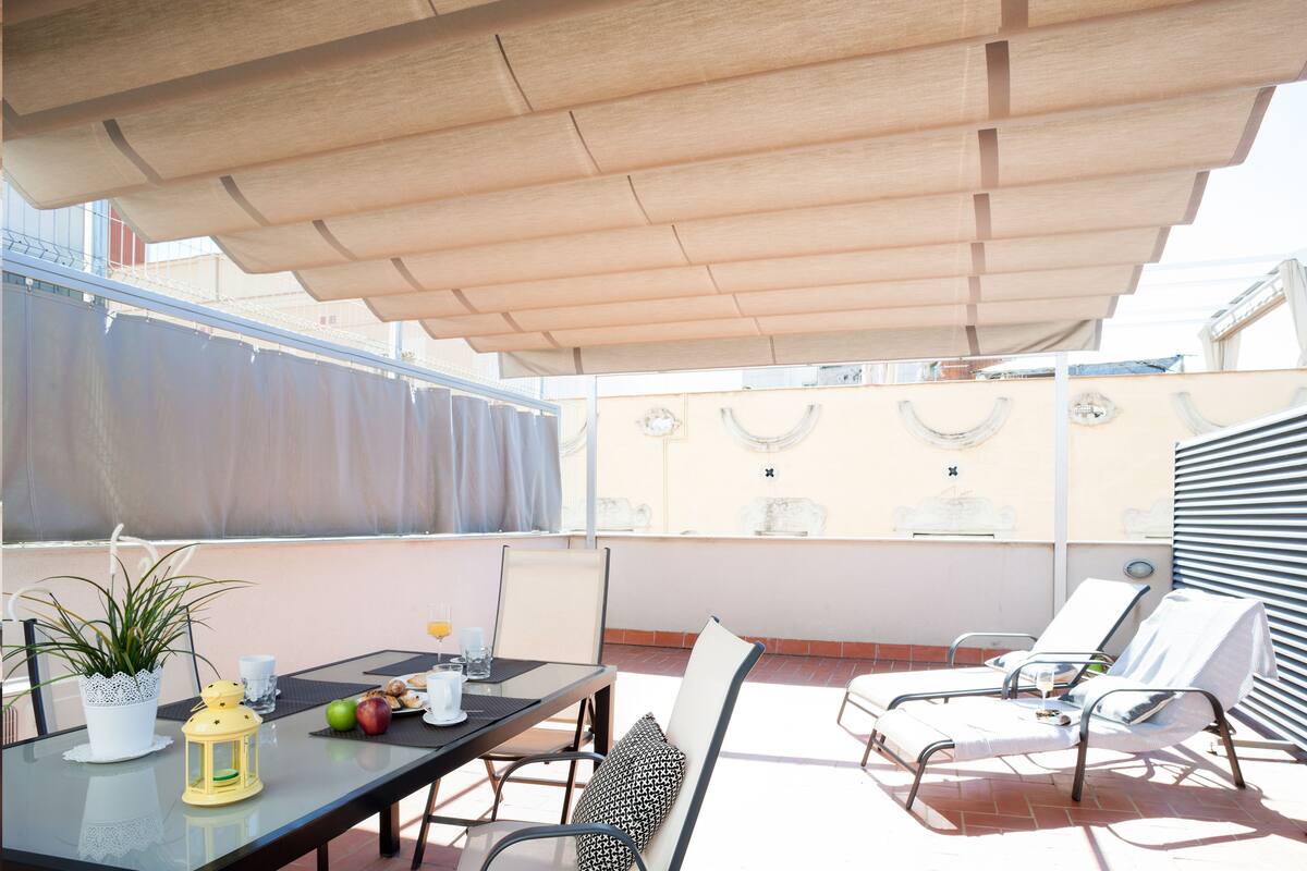 Appartement, 1 slaapkamer, terras (Carrer de Bilbao 11) | 2 slaapkamers, een kluis op de kamer, een strijkplank/strijkijzer