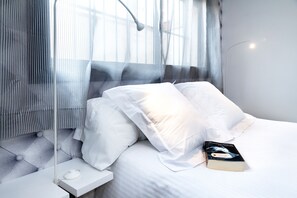 Unclassified image, 4 of 102, button - Feelathome Poblenou Beach Apartments (Barcelona)