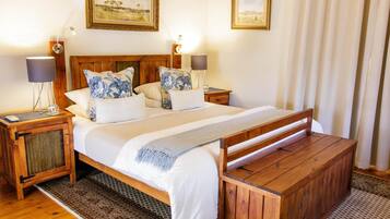 1 多间卧室、客房内保险箱、特色装修、特色家居