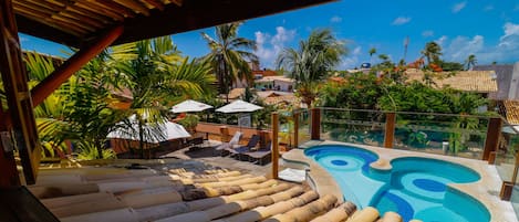 Outdoor pool, sun loungers