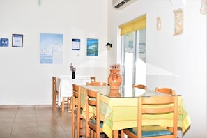 Restaurant - Lefkorama (Karpathos)