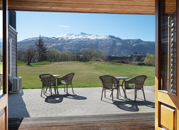 Terrace/patio - Manata Lodge (Lower Shotover)