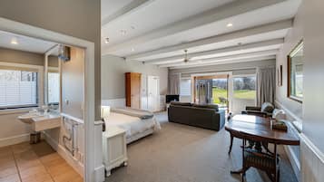 1 chambre, surmatelas, décoration personnalisée