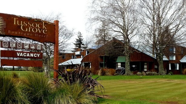 Front of property - Tussock Grove Boutique Hotel (Ohakune)
