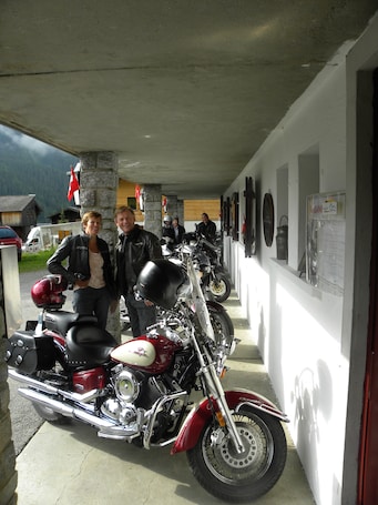 免费自助停车. 瓦里赛尔桑尼餐饮酒店