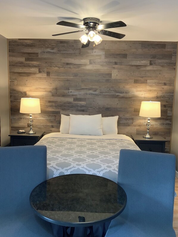 Kitchenette 2 Bed Suite | Living area