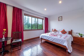 Deluxe Double Room - Free Pick Up | Bộ đồ giường cao cấp, minibar, két bảo mật tại phòng 