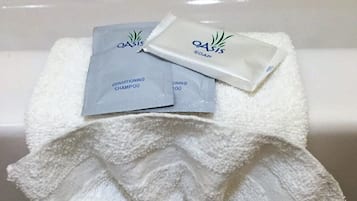花灑/浴缸組合、免費梳洗用品、風筒、提供毛巾