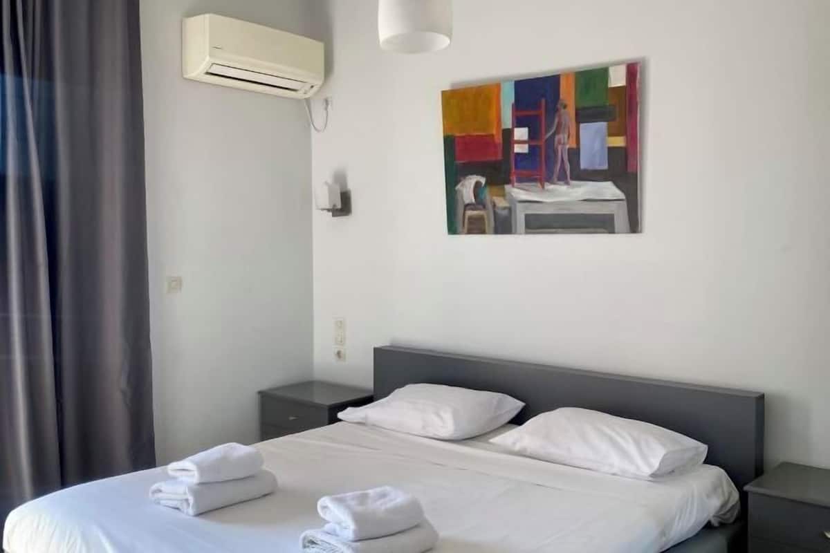 Minibar, blackout curtains, rollaway beds, free WiFi