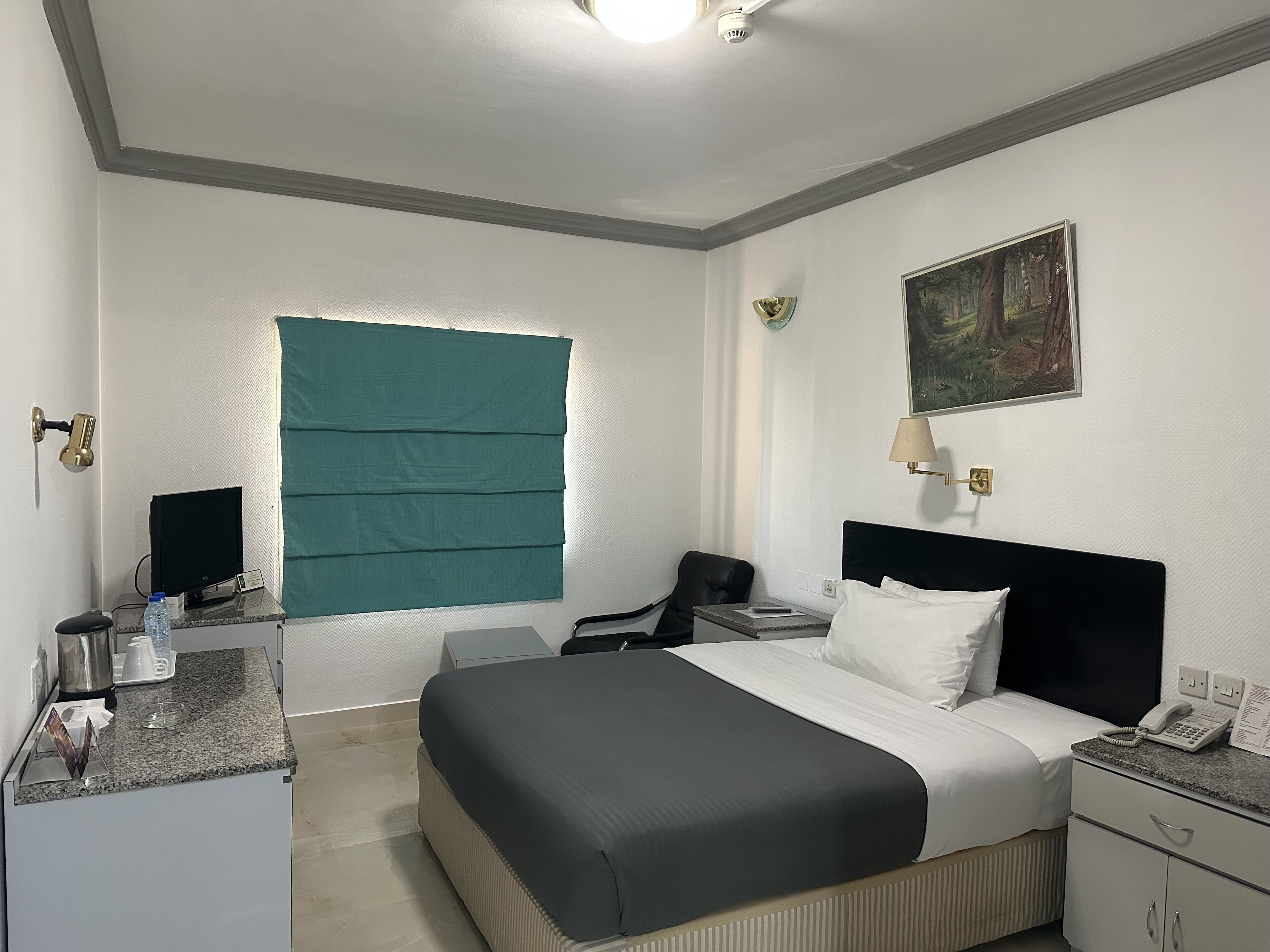 Photo - Grand Astoria Hotel