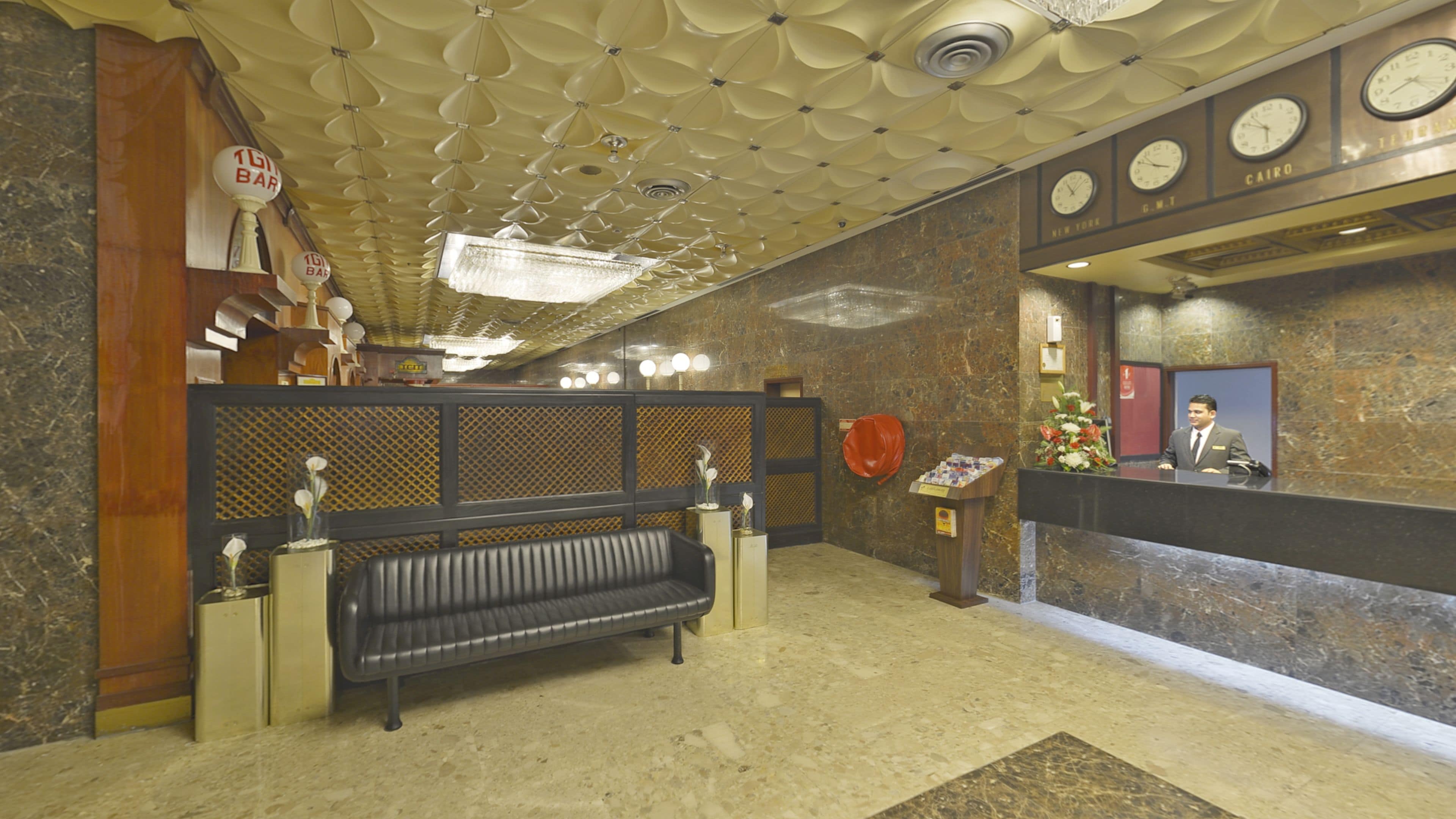 Photo - Grand Astoria Hotel