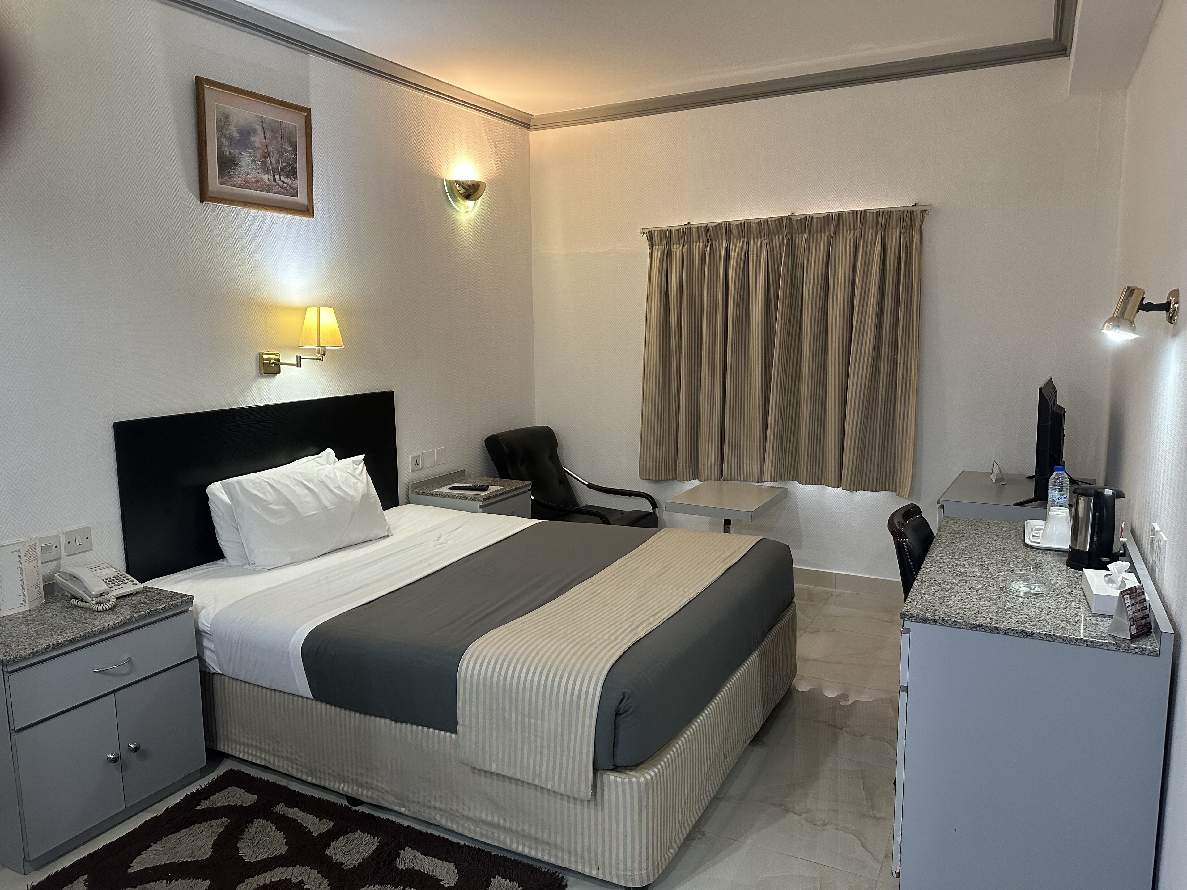 Photo - Grand Astoria Hotel