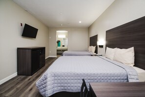 Hochwertige Bettwaren, Daunenbettdecken, Pillowtop-Betten, Schreibtisch