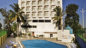 Outdoor pool - VITS Aurangabad (Chhatrapati Sambhajinagar)