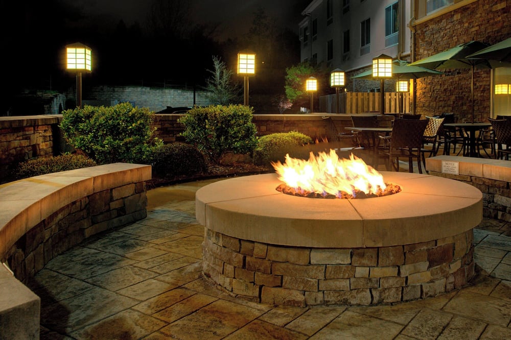 luxury hotels in Montgomery