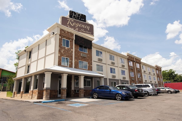 Regency Inn And Suites Nashville - Nashville, TN