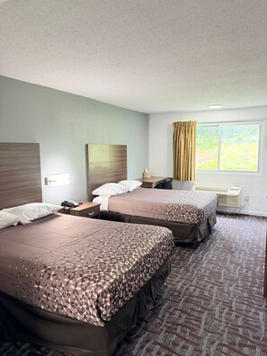 Chambre Standard, 2 lits doubles, non-fumeurs | Bureau, Wi-Fi gratuit, draps fournis