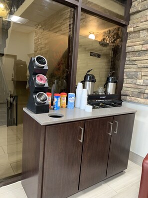 Coffee service - Red Roof Inn Atlanta - Six Flags (Atlanta)