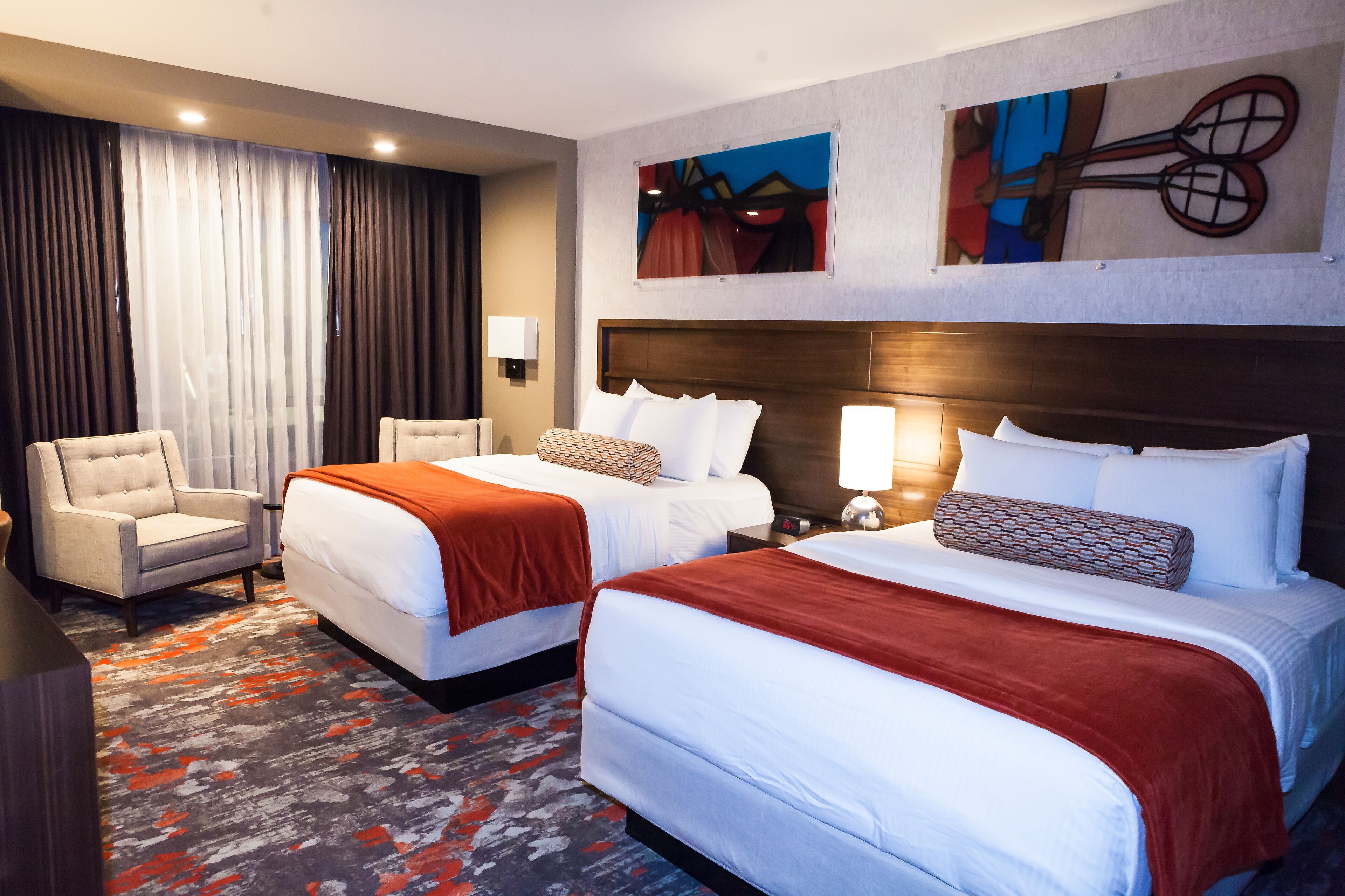 double room, 2 queen beds | room amenity