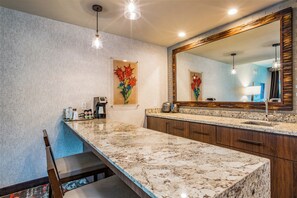 Desk, laptop workspace, iron/ironing board, free WiFi - Choctaw Casino & Resort Grant, Trademark Collection by Wyndham (Grant)