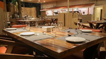 2 restaurants, breakfast served, Indian cuisine